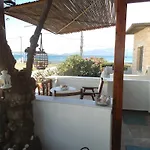 Daire Medousa Adamantas (Milos)
