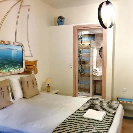 Medousa Adamantas (Milos)