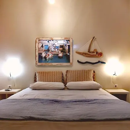 Apartment Medousa Adamantas (Milos)