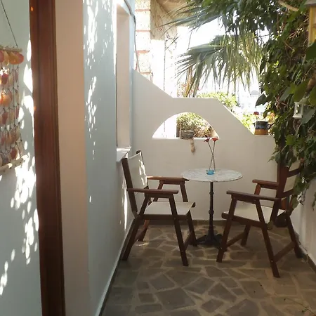 Medousa * Adamantas (Milos)